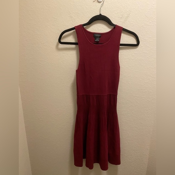 Club Monaco Sleeveless Burgundy Mini Sweater Dress - Picture 1 of 8